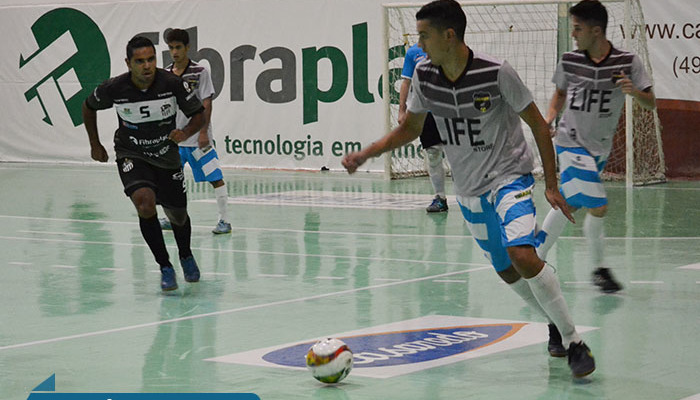 Futsal slo x ca%c3%a7ador